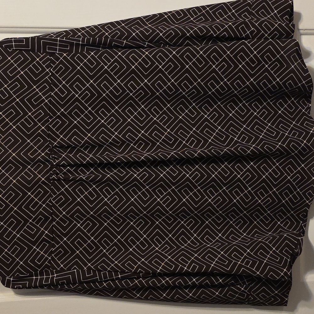 Worthington Brown and White Geometric Blouse - Picture 7 of 8